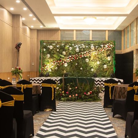 The Prominence Mussoorie Road Dehradun Hotel Bagian luar foto