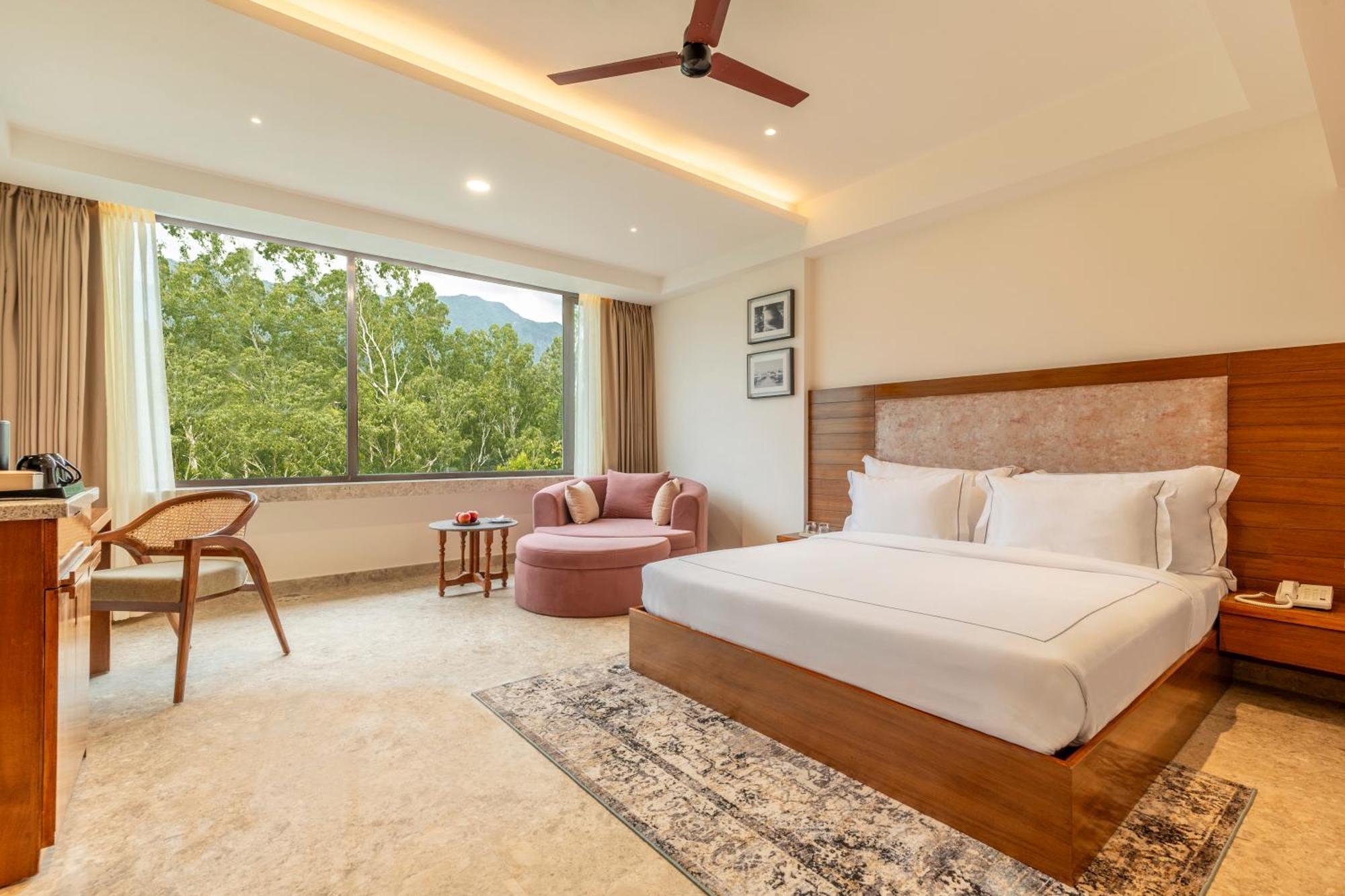 The Prominence Mussoorie Road Dehradun Hotel Bagian luar foto