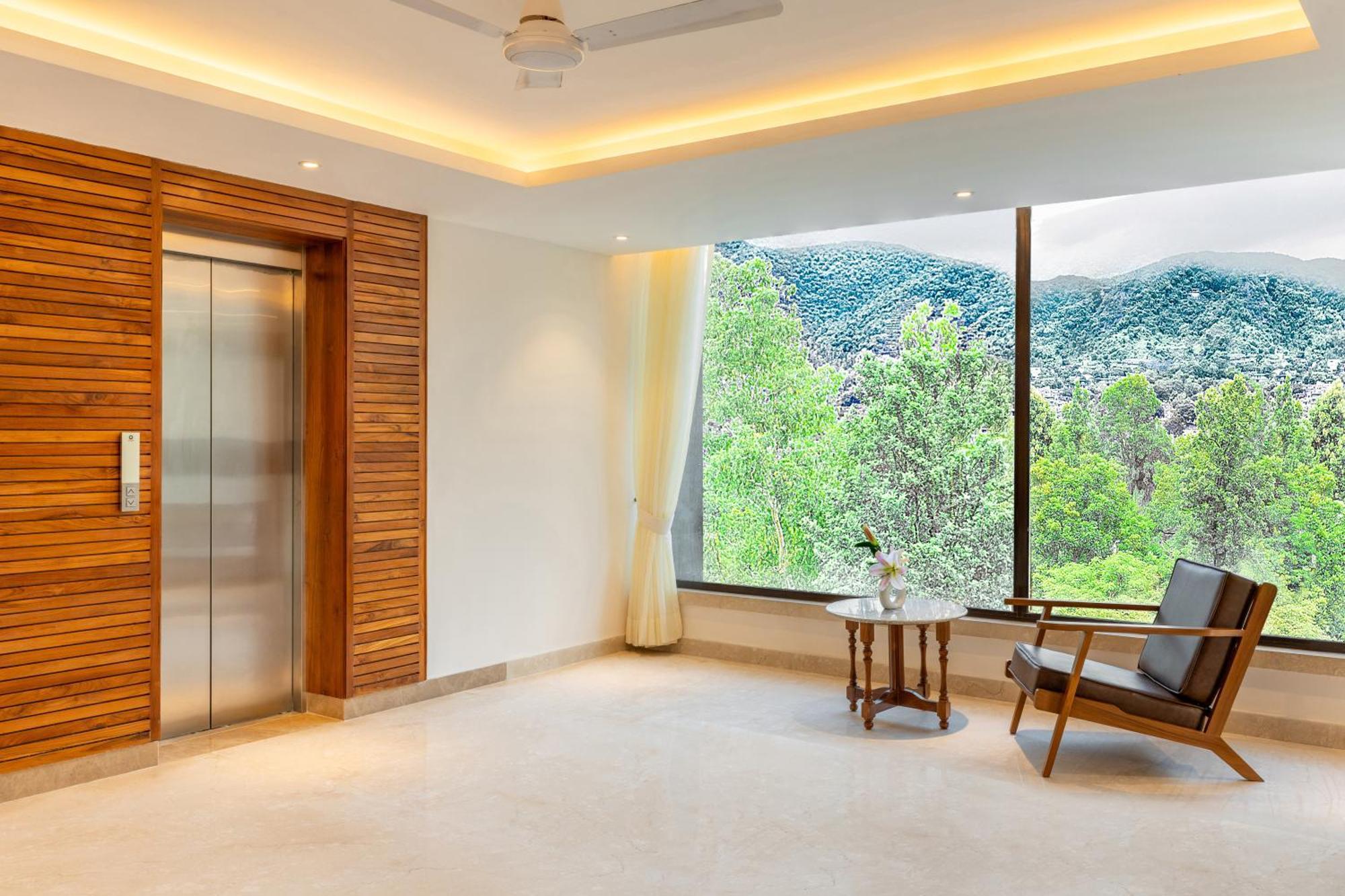 The Prominence Mussoorie Road Dehradun Hotel Bagian luar foto