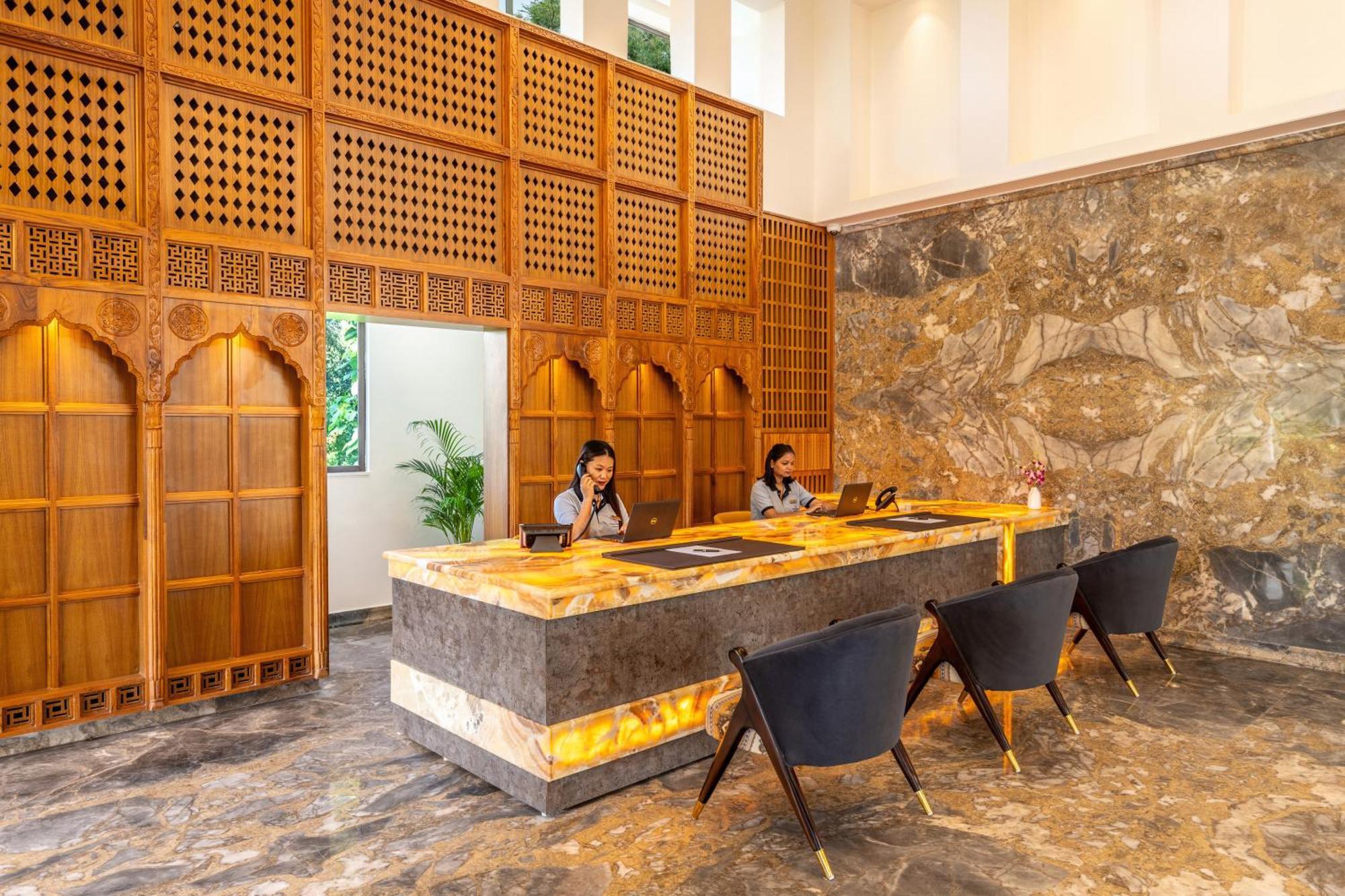 The Prominence Mussoorie Road Dehradun Hotel Bagian luar foto
